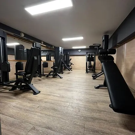 Appartement And In Club