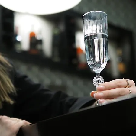 アパート And In Club