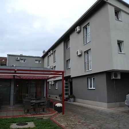 And In Club Apartament *