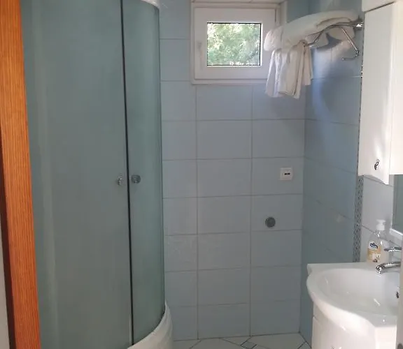 And In Club Διαμέρισμα *