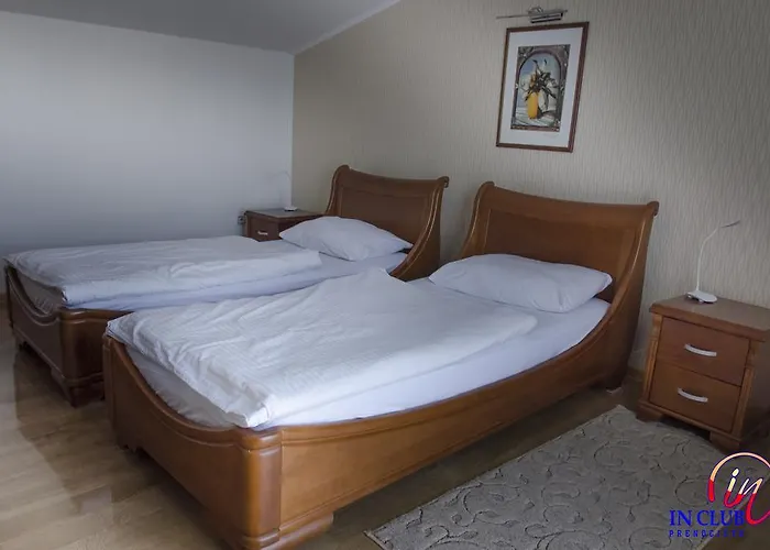 Διαμέρισμα And In Club