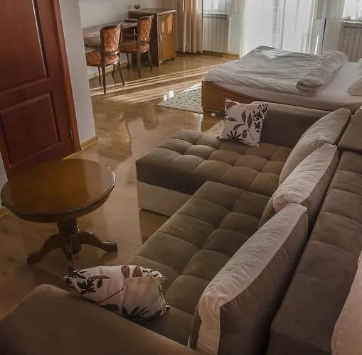 Διαμέρισμα And In Club *