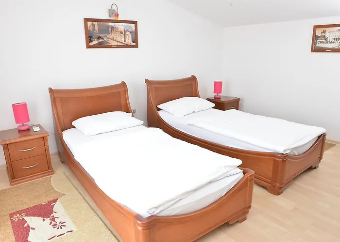 Διαμέρισμα And In Club Indija